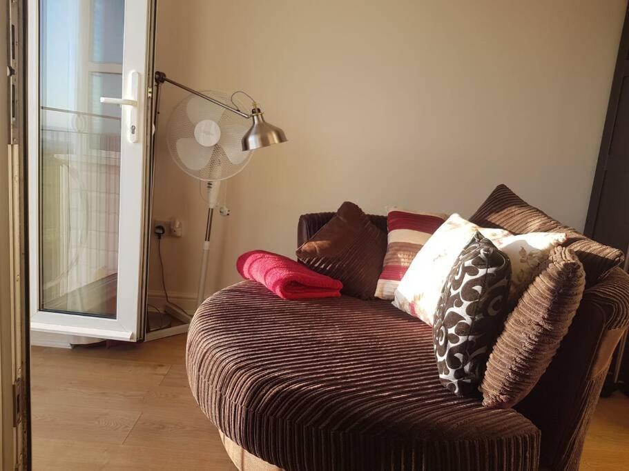 Stunning Seaviews - Beach House - Jacuzzi Bath Tub Littlestone-on-Sea Exterior photo