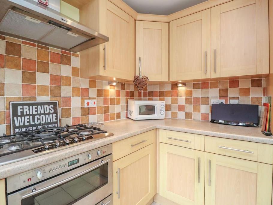 Stunning Seaviews - Beach House - Jacuzzi Bath Tub Littlestone-on-Sea Exterior photo