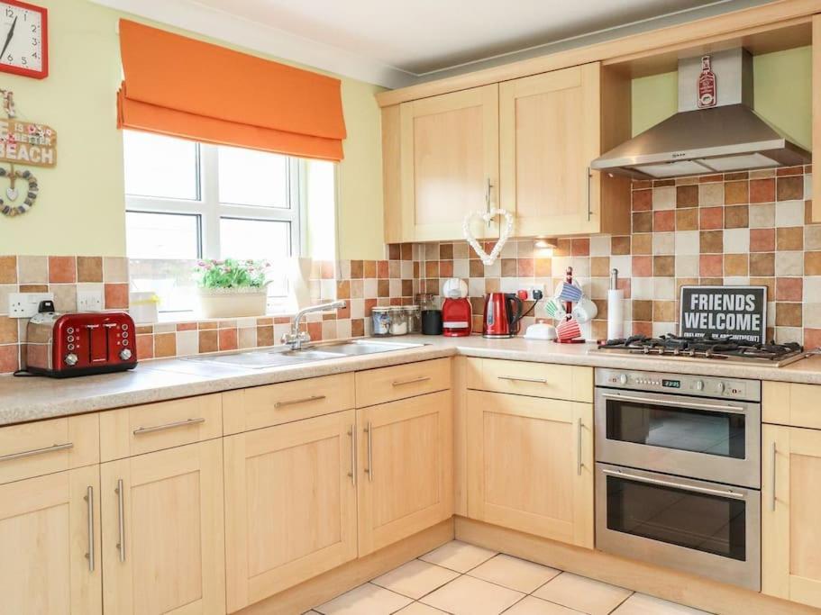 Stunning Seaviews - Beach House - Jacuzzi Bath Tub Littlestone-on-Sea Exterior photo